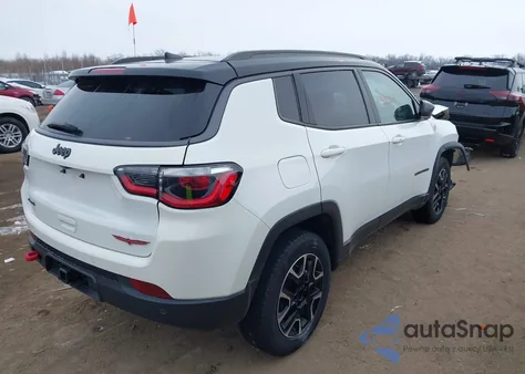 2021 Jeep Compass Trailhawk 4X4 из США, поврежденный, VIN 3C4NJDDB9MT579505